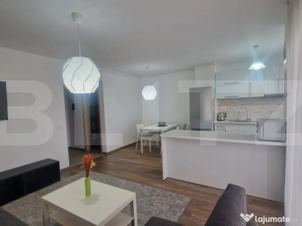 Apartament 2 camere etaj intermdiar parcare si boxa, se vind 