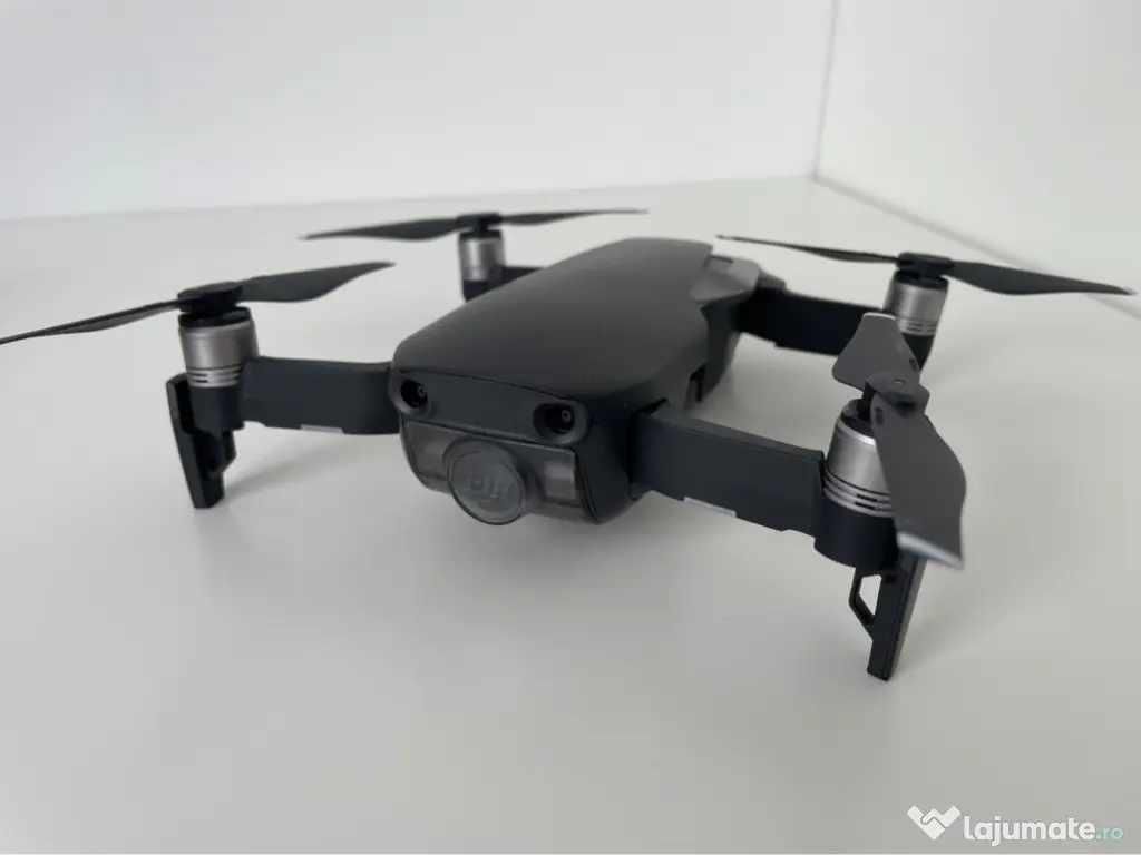 DJI Mavic Air Fly More Combo 