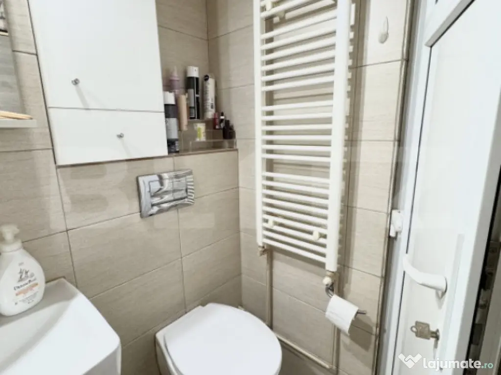 Apartament mobilat, 3 camere- zona Lipovei 