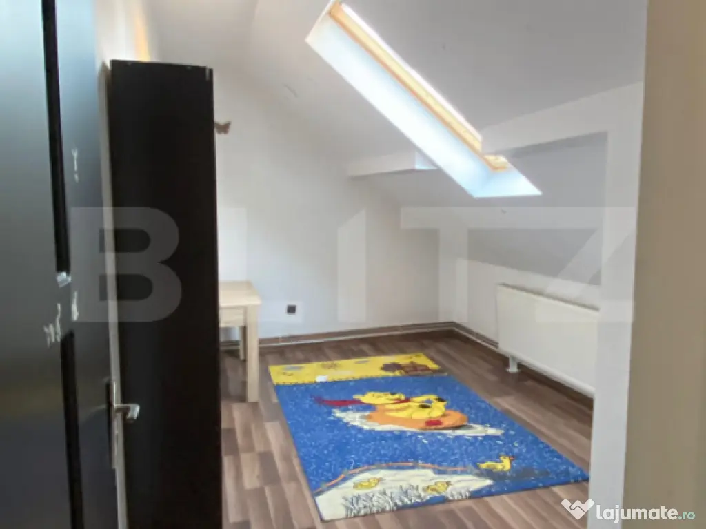 Casă mare, în Centrul Vechi din Deva - 10 camere, ideal lo 