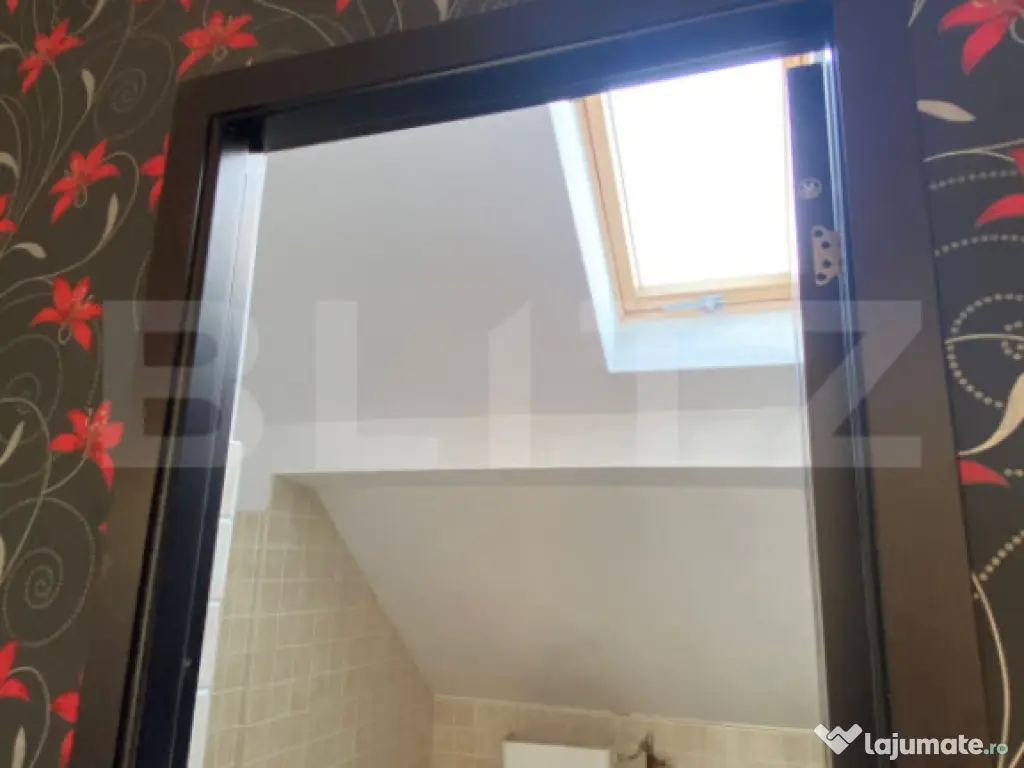 Casă mare, în Centrul Vechi din Deva - 10 camere, ideal lo 