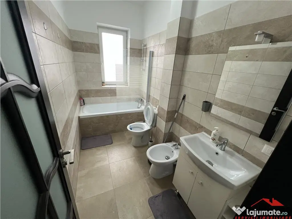 Apartament 2 camere, bloc nou, etaj 2(lift), zona Scoala 10 