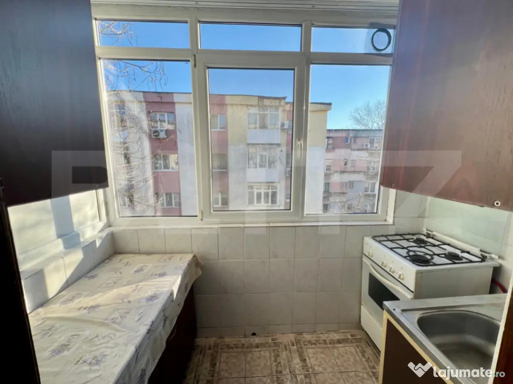 Apartament 2 camere decomandat, zona Brazda lui Novac