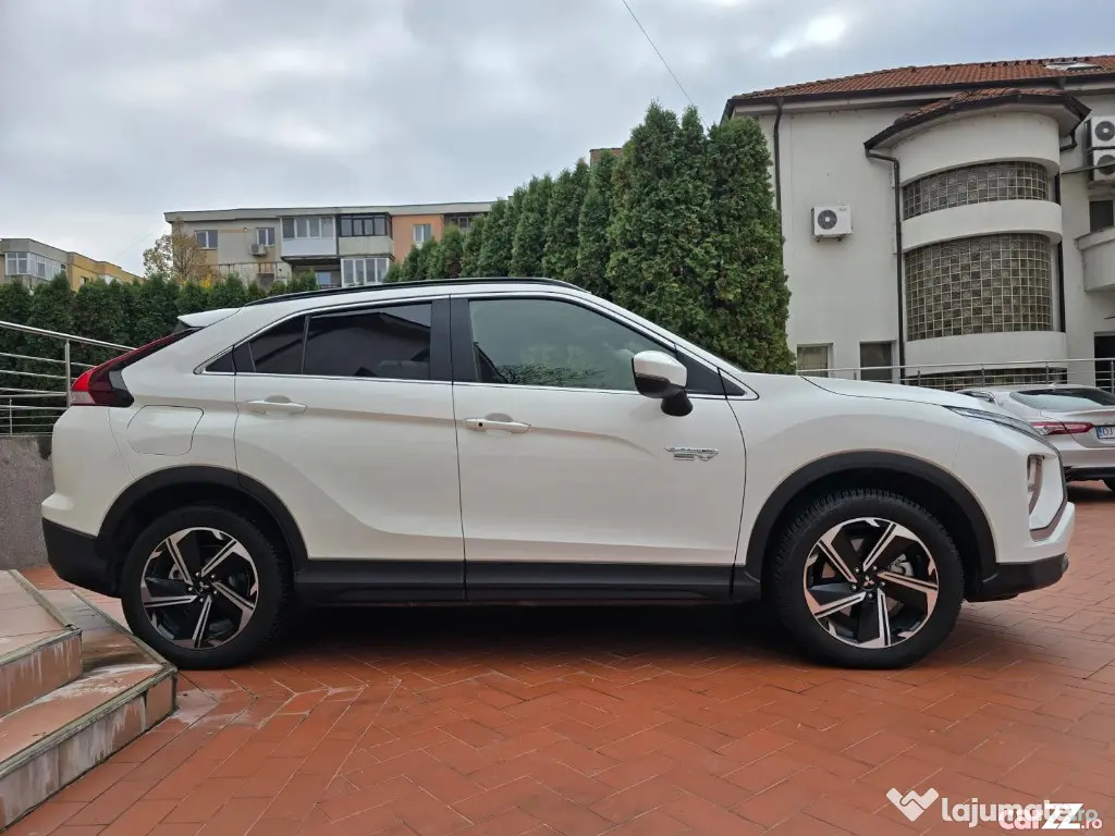 Mitsubishi Eclipse-Cross GARANTIEauto.ro Hibrid 4x4 Keyless Comenzi Vocale LED 
