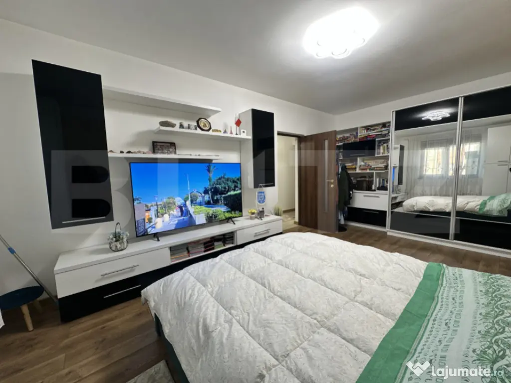 Garsoniera decomandata, etaj 1, zona Casa Stiintei