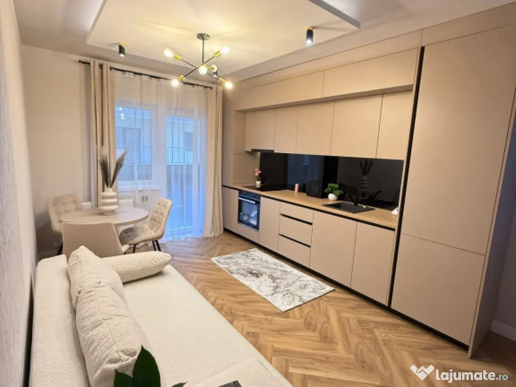 Proprietar apartament 3 camere Florești,urușagului,2 băi,balcon 10mp 