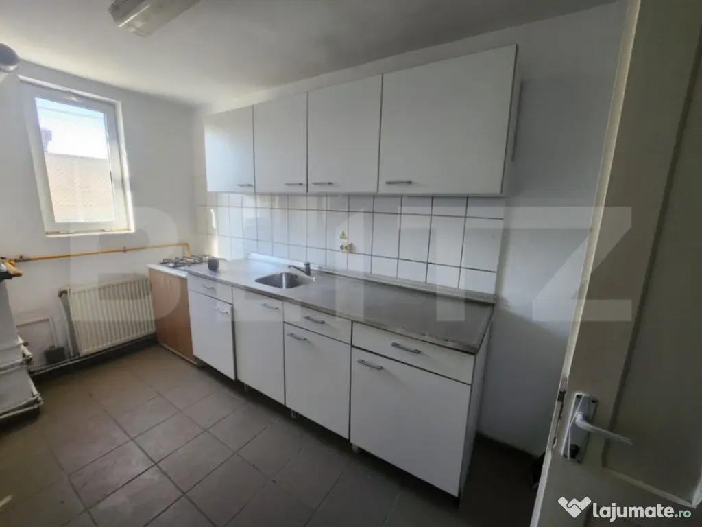 Închiriere hală industrială, 3000 mp 