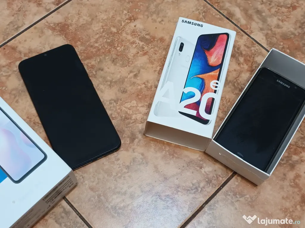 De vinzare Telefoane SAMSUNG A 20 și REDMİ