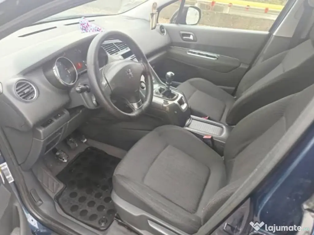 Vand Peugeot 5008