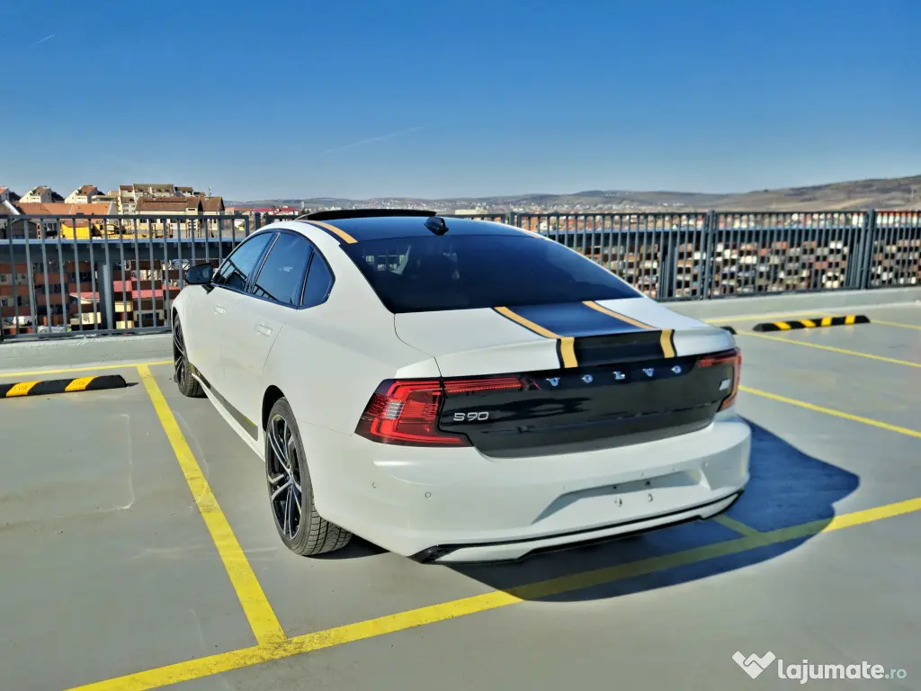 VOLVO S90 T8 Ultimate Dark (Plug-in Hybrid) 