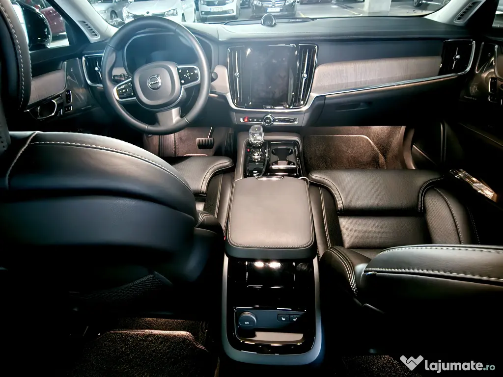 VOLVO S90 T8 Ultimate Dark (Plug-in Hybrid) 