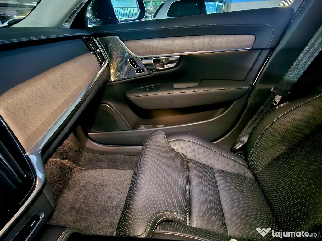 VOLVO S90 T8 Ultimate Dark (Plug-in Hybrid) 