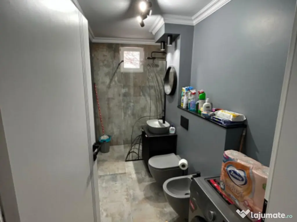 Apartament Lux 3 camere 87mp central cu 2parcare 700€