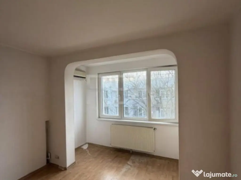 3 camere, decomandat, 4/4, boxa, centrala-Politehnica 