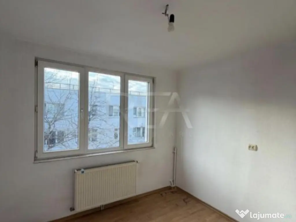 3 camere, decomandat, 4/4, boxa, centrala-Politehnica 