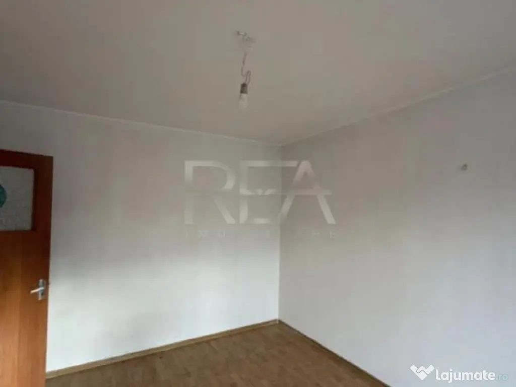 3 camere, decomandat, 4/4, boxa, centrala-Politehnica 