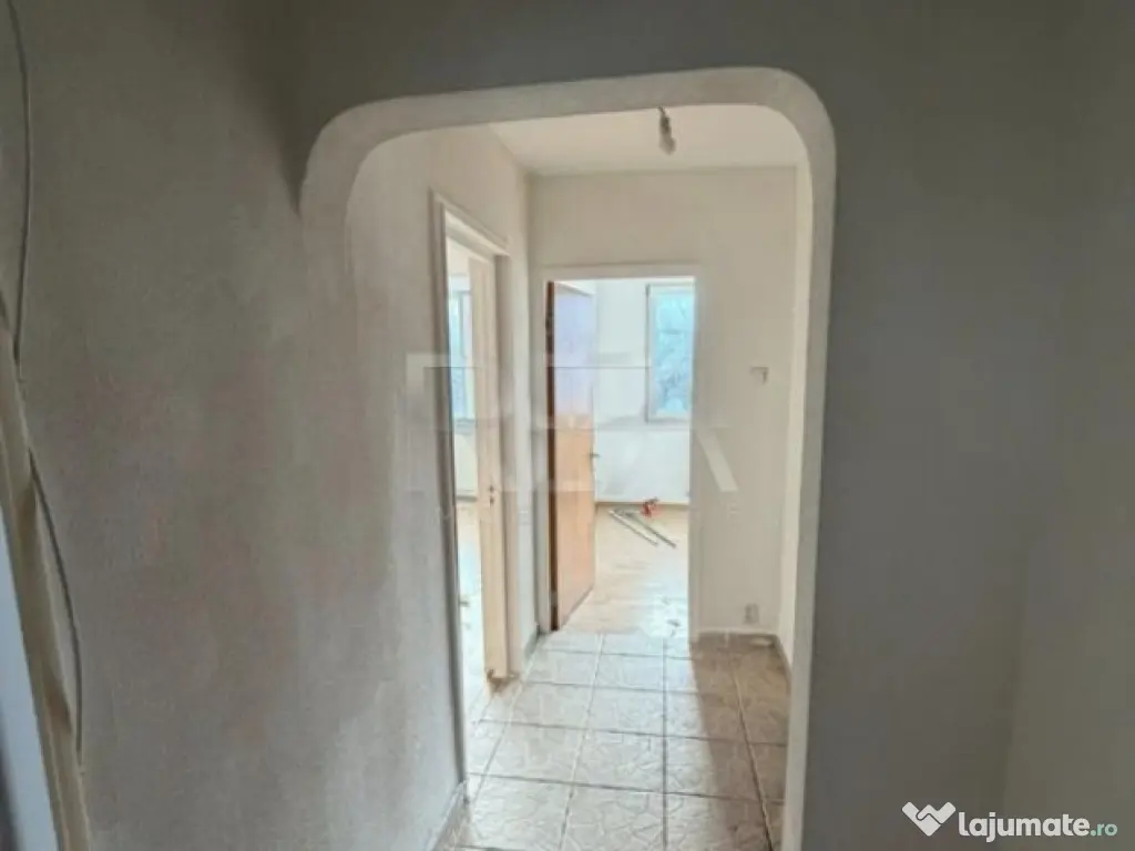 3 camere, decomandat, 4/4, boxa, centrala-Politehnica 