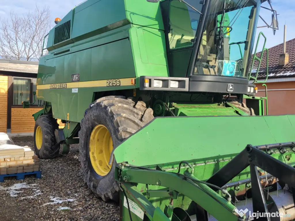 Jhon deere 2256 