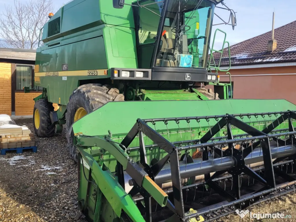 Jhon deere 2256 