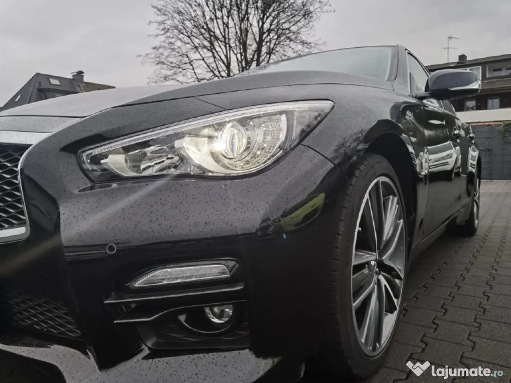 Infiniți Q50 2015 93.000km
