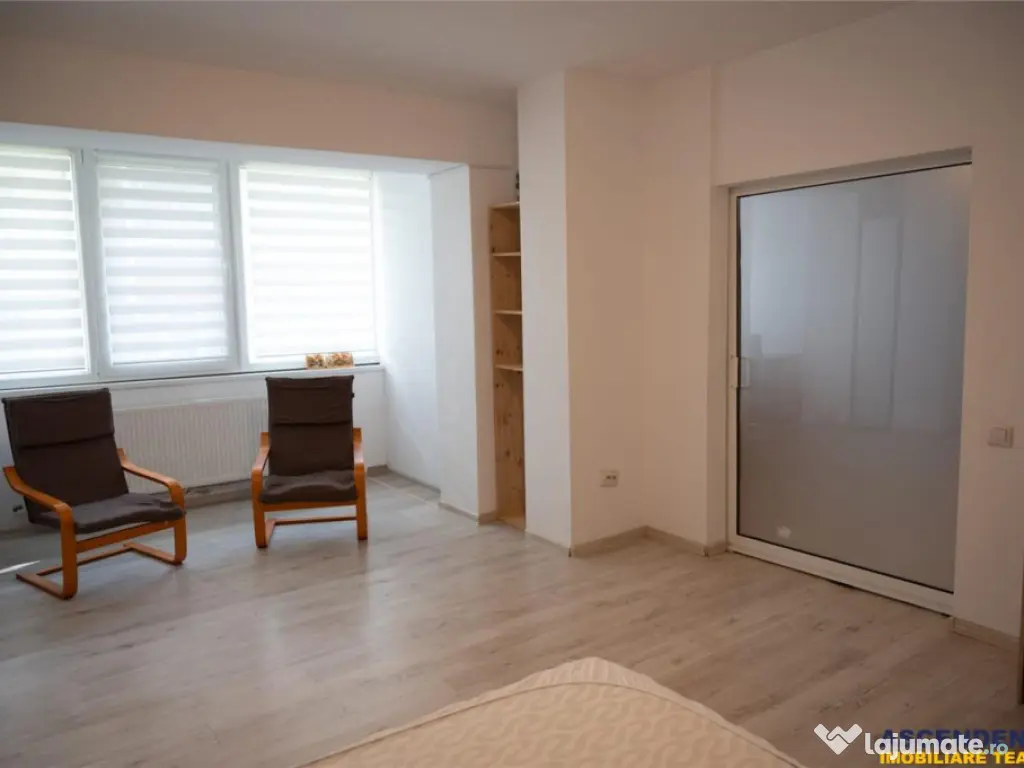 Apartament la casa, curte si acces propriu, loc parcare, Par 
