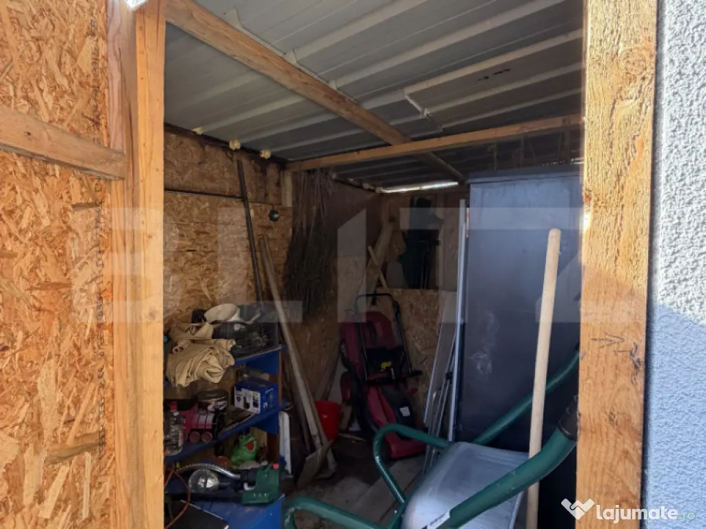 Casă de vânzare 80 mp,cu teren 400 de mp pe Strada Ghinzii 