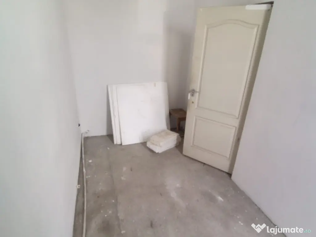 Casa de inchiriat pentru muncitori, 3 camere, 75mp 