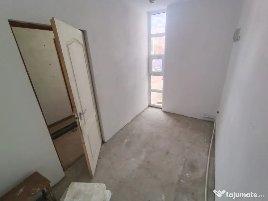 Casa de inchiriat pentru muncitori, 3 camere, 75mp 