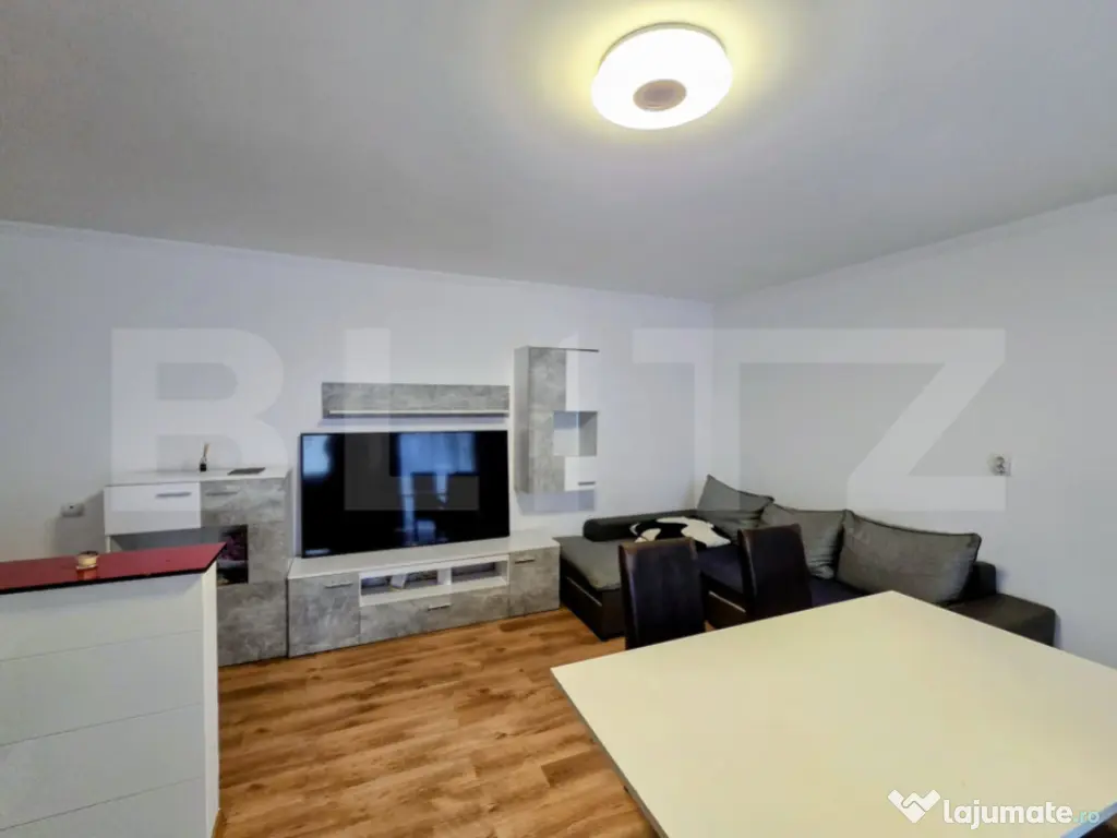 Apartament 2 camere, balcon închis, zona Centrala, Floreșt 