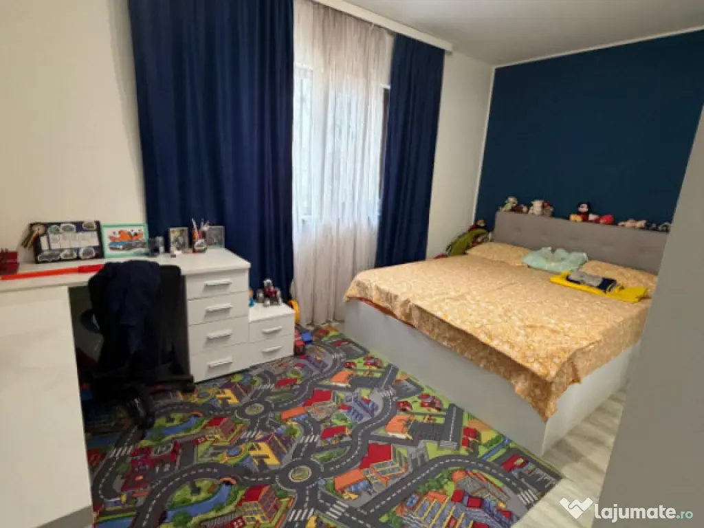 Apartament 3 camere, 64 mp, mobilat si utilat- zona Capsunar