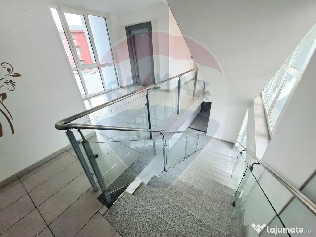 Apartament 2 camere de închiriat – Bloc Via Romana, et...