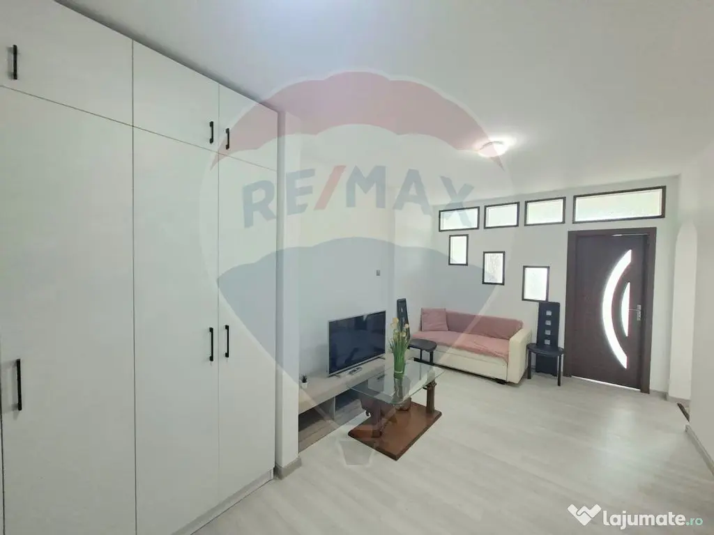 Apartament 2 camere de închiriat – Bloc Via Romana, et...
