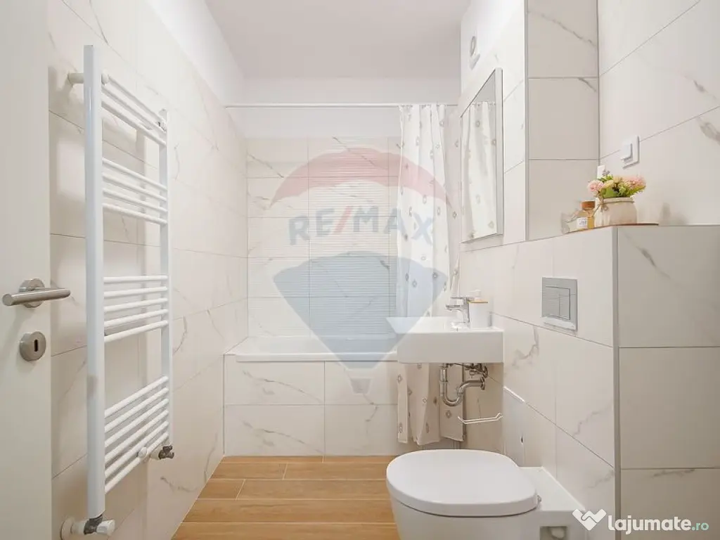 Garsoniera de închiriat. Tractorul