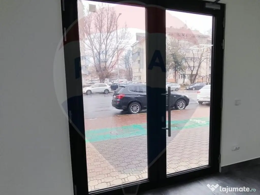 Spațiu comercial de 80mp în zona Burdujeni 