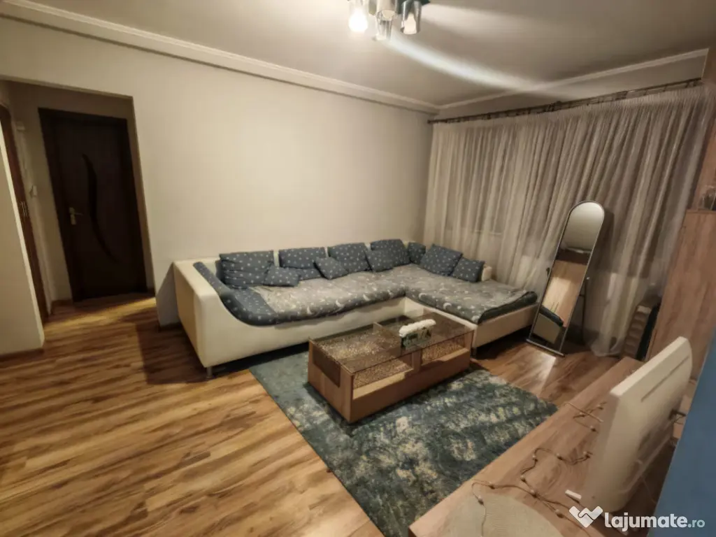 Apartament 2 camere de inchiriat, situat in Centru 