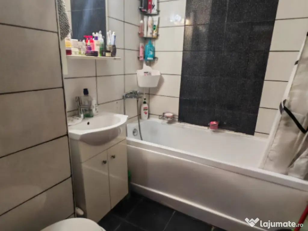 Apartament 2 camere de inchiriat, situat in Centru 