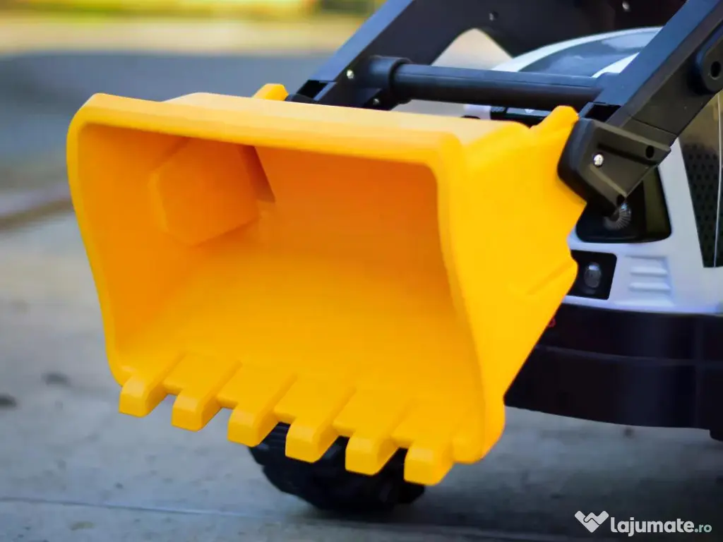 Tractoras electric pentru copii Kinderauto BJEJ1588E 2x35W, 12V White 