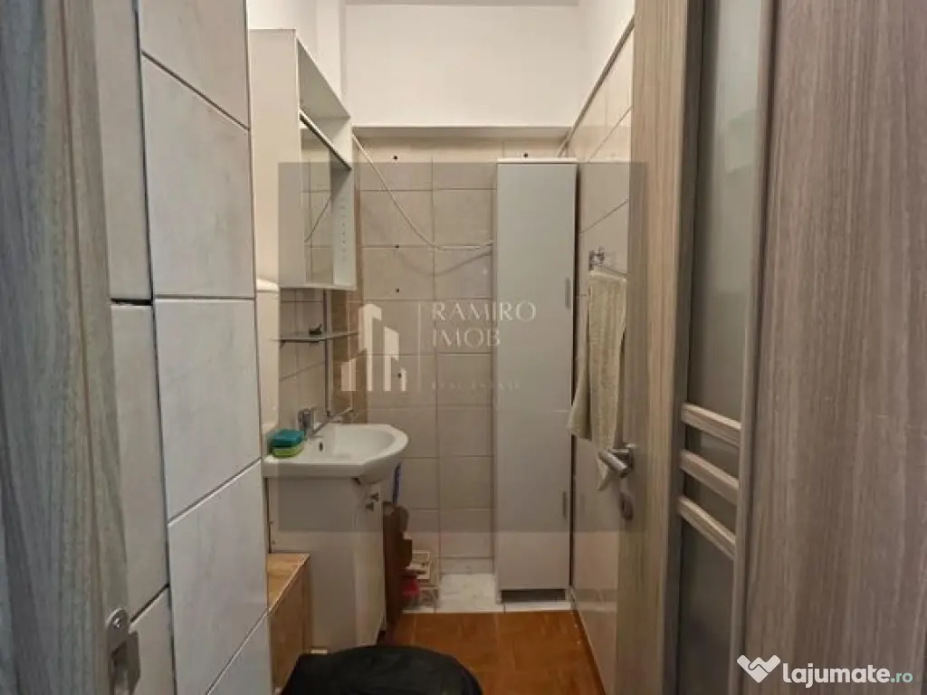 3 Camere 70mp - Partial Renovat - Metrou Aparatori la 1 Min 