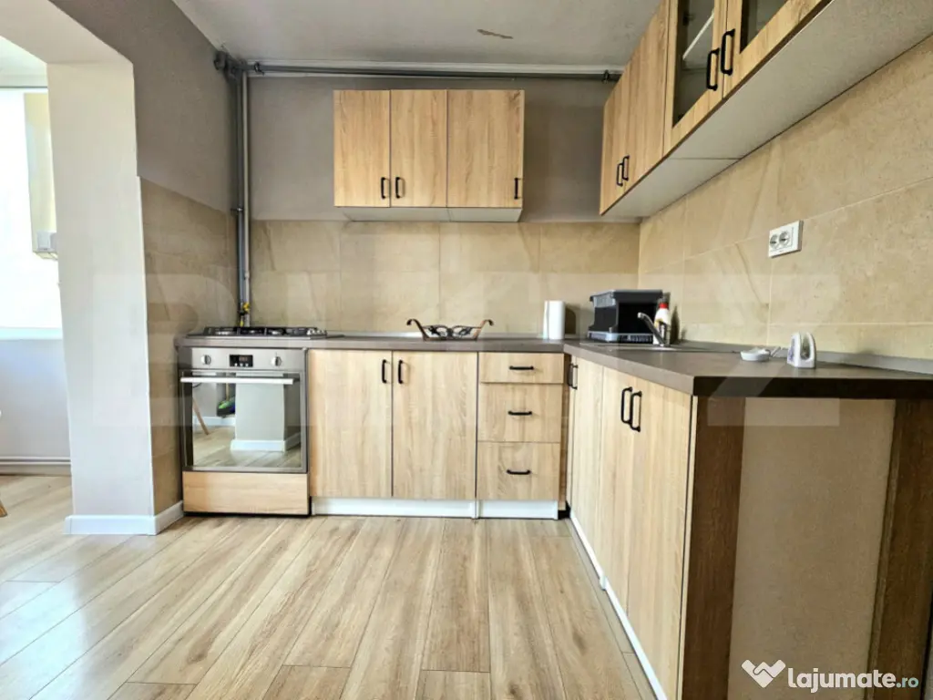 Apartament 3 camere decomandat