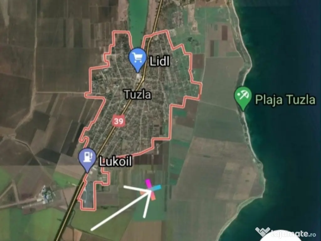 Teren intre Tuzla-Costinesti pe partea cu Marea