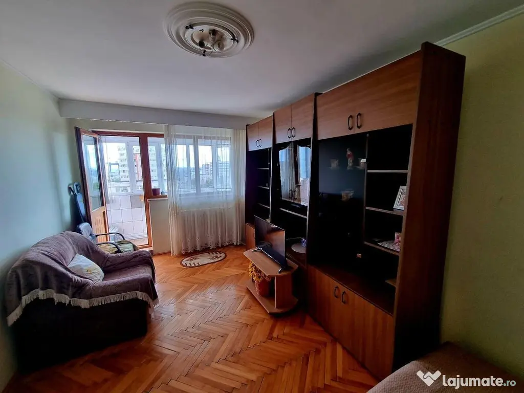 Gara mangaliei-apartament 2 camere decomandat 52 mp
