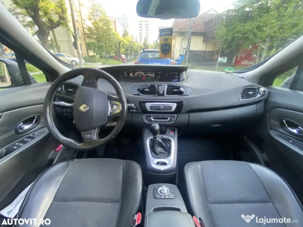 RENAULT Grand Scenic Bose  1.6 dci 130 cai 7 Locuri 2014 