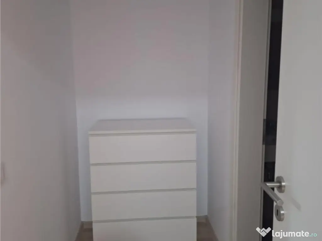 Prima ! Decomandat, 2bai, loc parcare, Tractorul, Brasov 