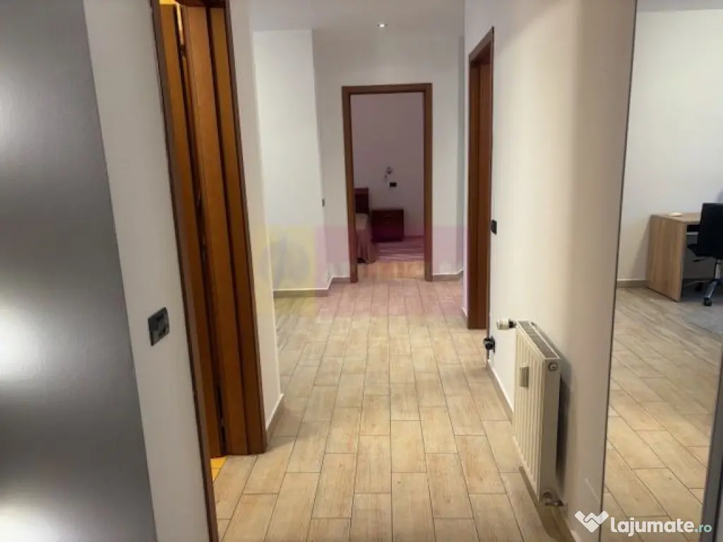 Apartament Bd Aviatorilor- Piata Charles De Gaulle. 