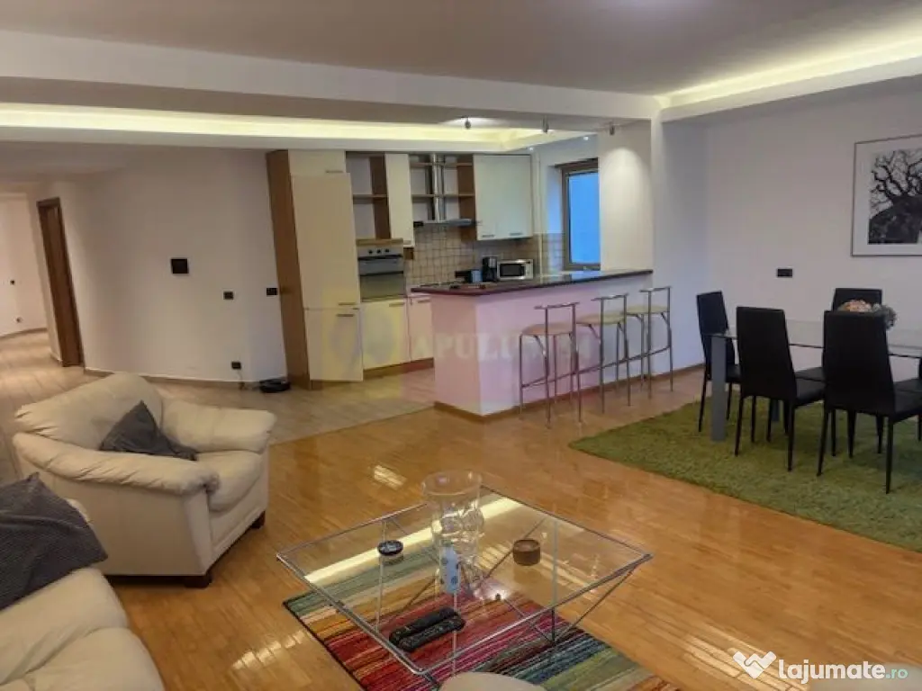 Apartament Bd Aviatorilor- Piata Charles De Gaulle. 