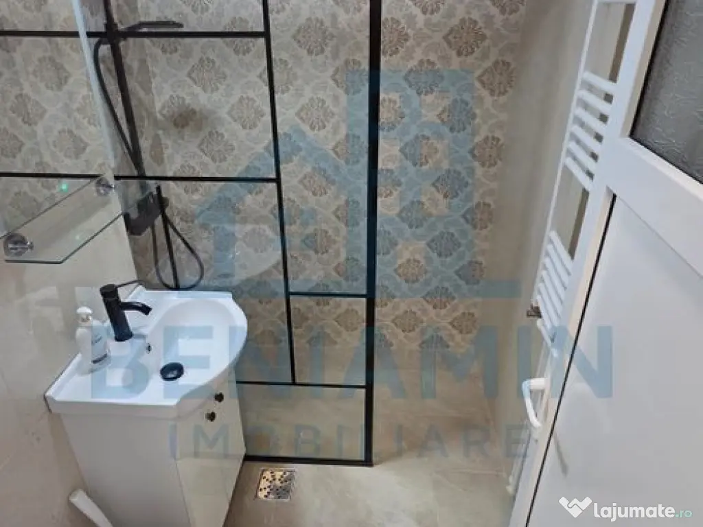 Apartament 2 camere cu centrala renovat mobilat utilat Cr... 