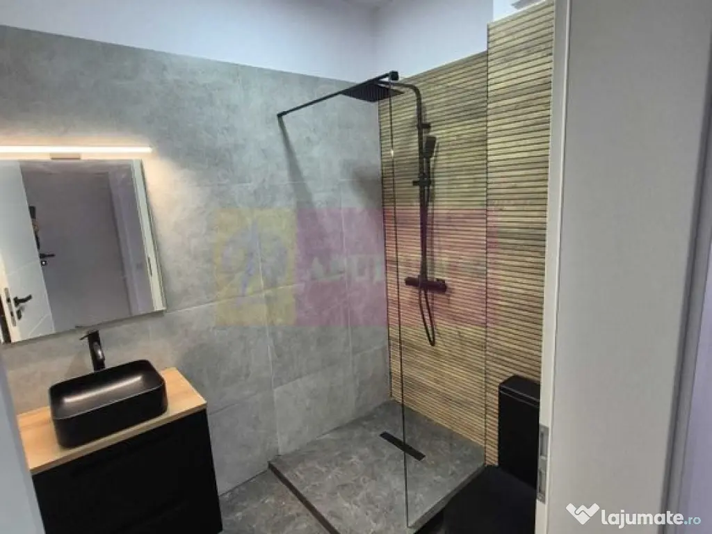 Apartament 3 camere exigent plaza