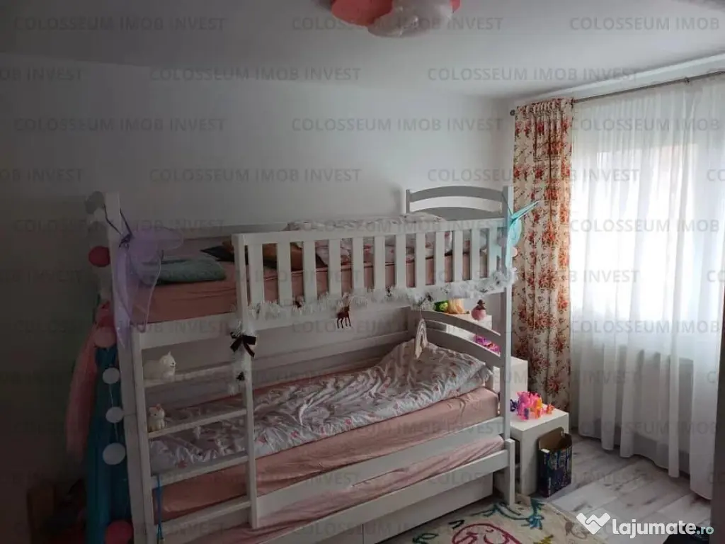 Apartament cu 3 camere,open space - zona Astra 