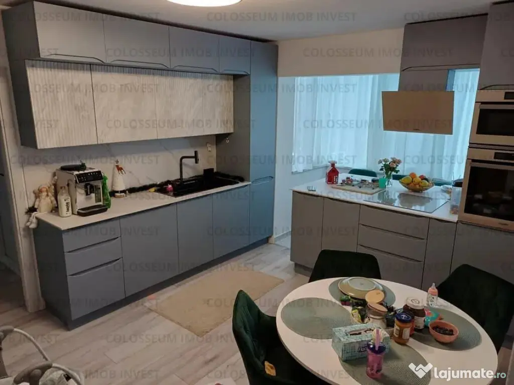 Apartament cu 3 camere,open space - zona Astra 