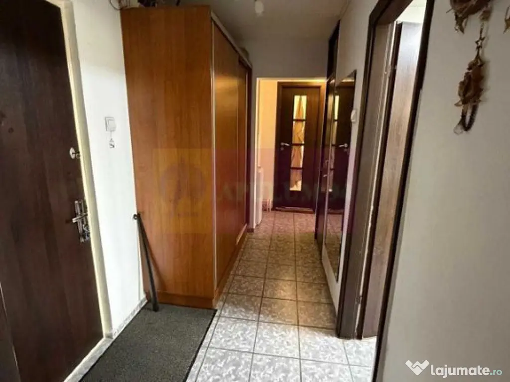 Vanzare apartament 2 camere Crangasi 